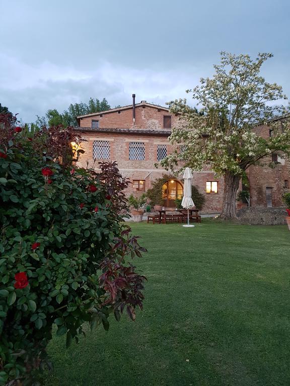 Апартаменти Fattoria Le Pietre Vive Di Montaperti Monteaperti  Екстер'єр фото